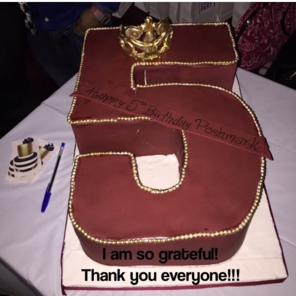 THANK YOU EVERYONE‼️ 💋 #PoshLoveFest - Picture 1 of 5